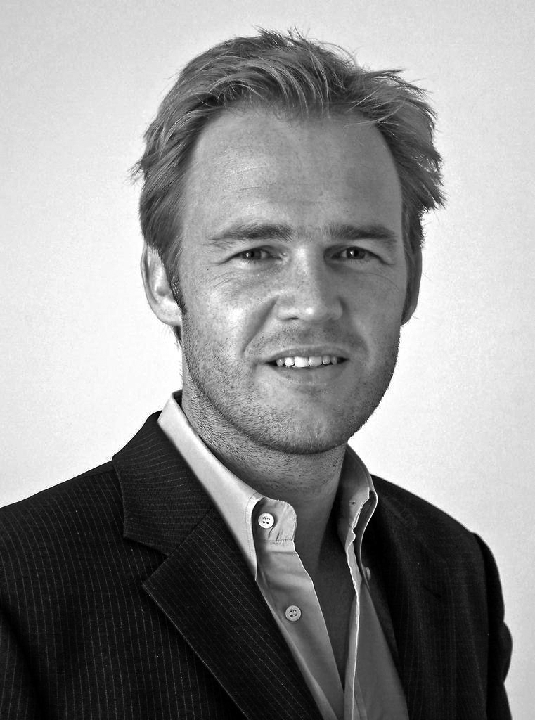 Portrait von Dr. Jörg Heidjann