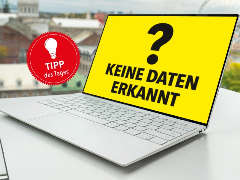 Notebook mit Warnung auf Display, Keine Daten erkannt