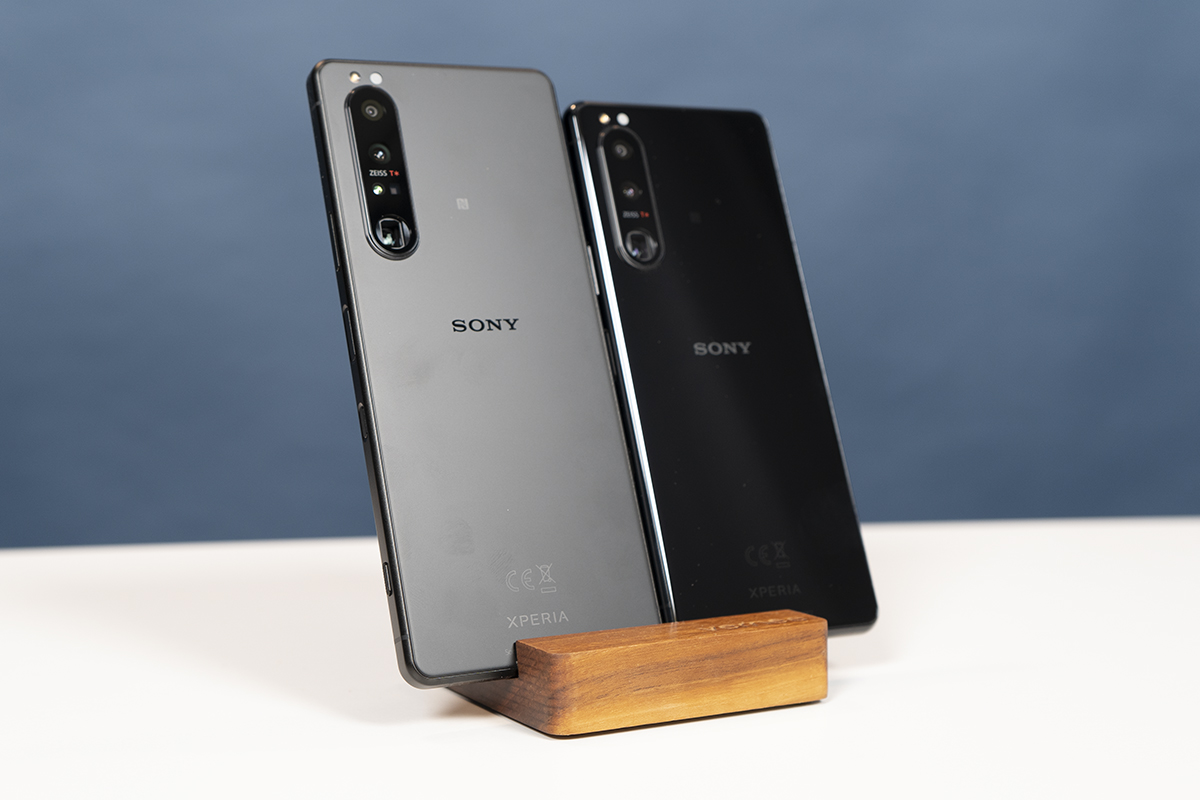 Sony Xperia 5 III und Xperia 1 III nebeneinander