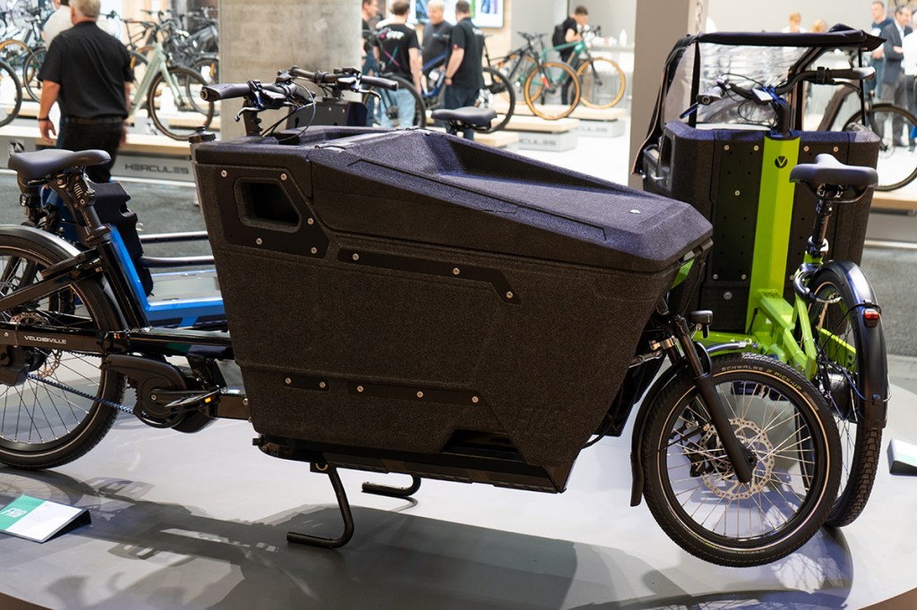 E-Cargobike FR8 von Velo de Ville mit Box
