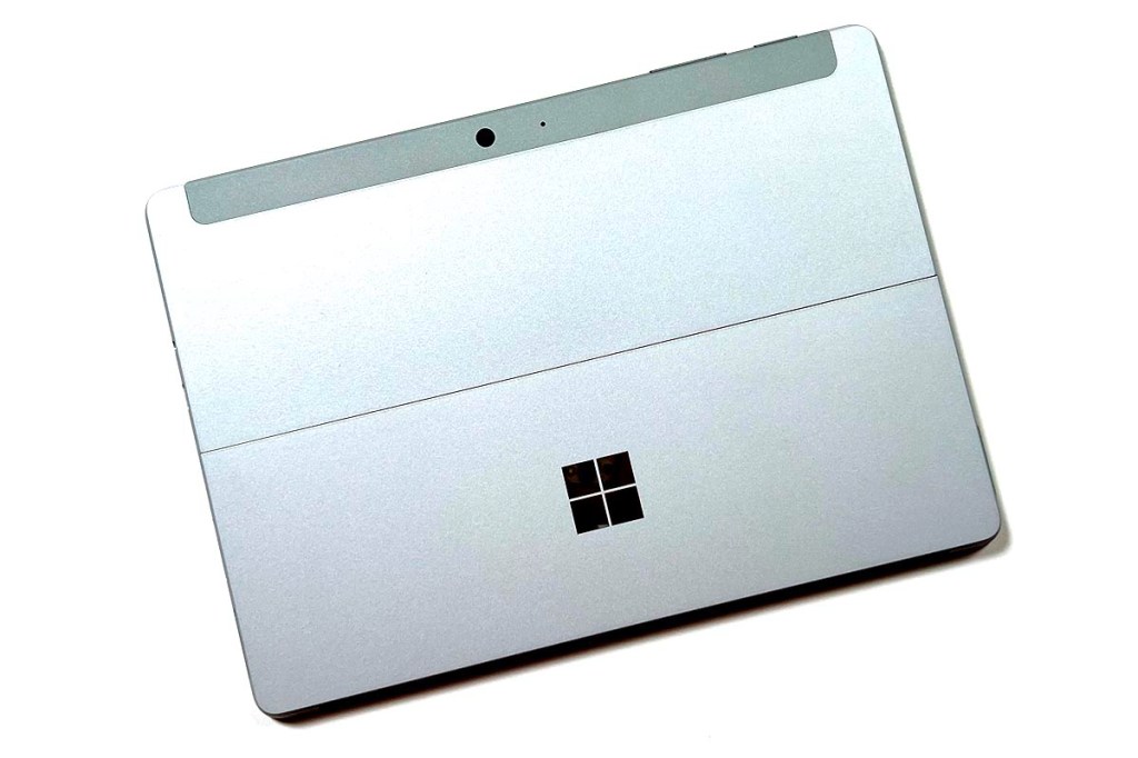 Microsoft Surface Go 3 mit klappbarem Ständer