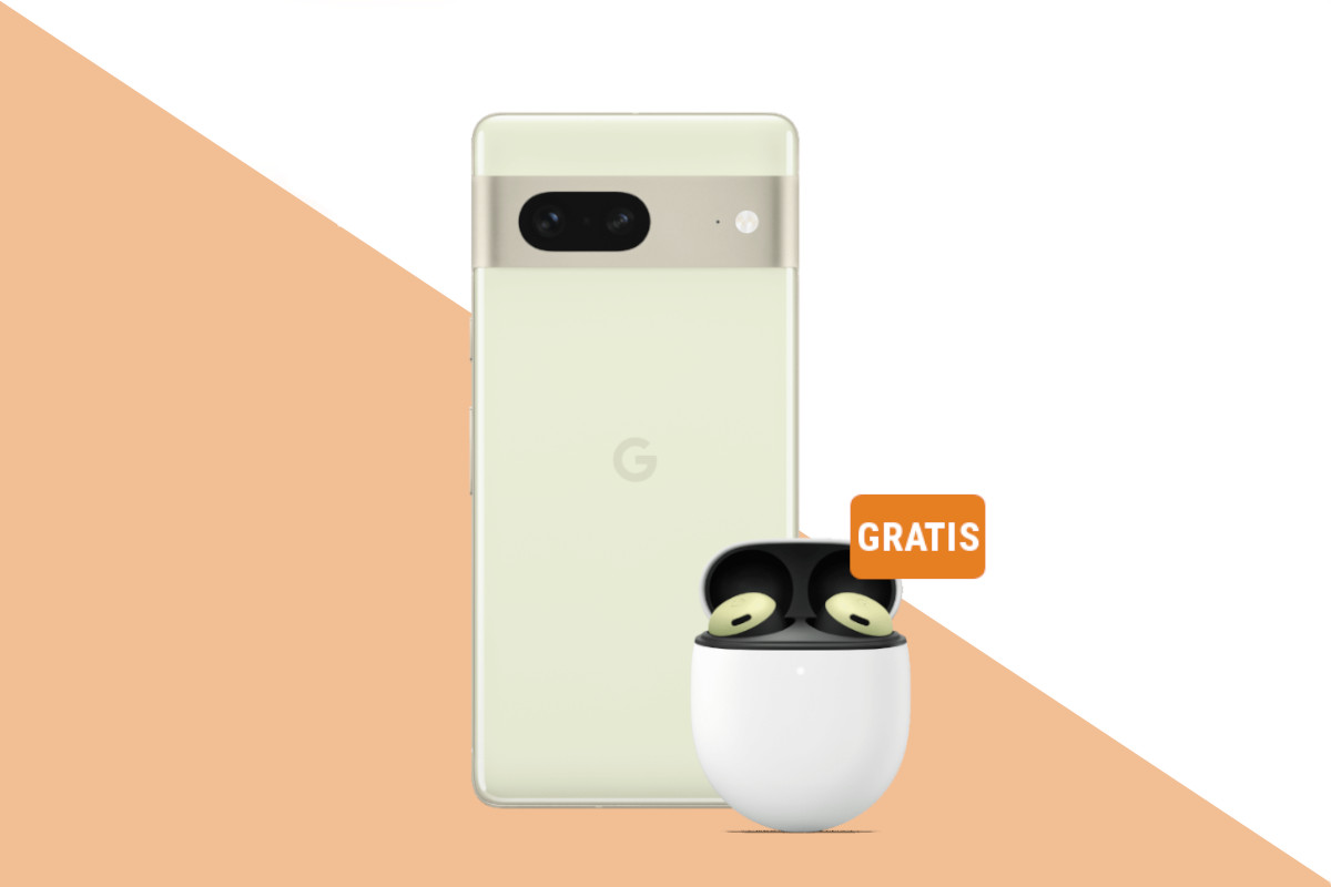 Mintfarbenes Pixel 7 von hinten mit weißem Buds-Case davor und orangenem Gratis-Button darüber auf weiß orangem Hintergrund