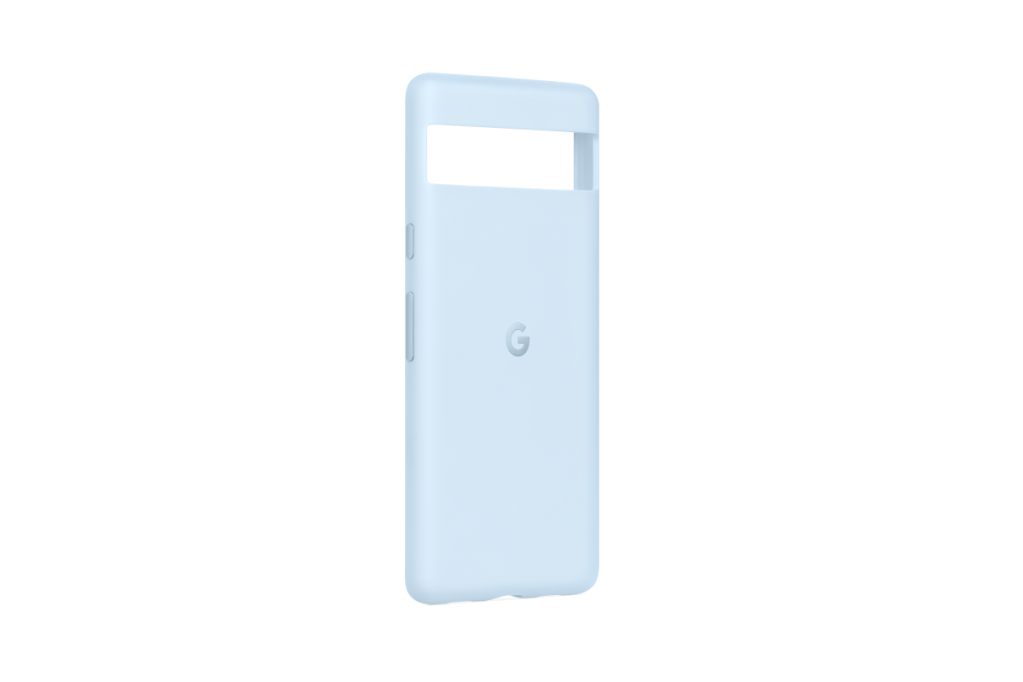 Google Pixel 7a Hülle hellblau schräg von vorne auf weißem Hintergrund