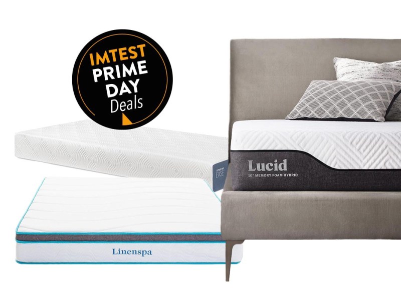 Drei Matratzen sind nebeneinander gereiht. Oben links ist ein Button mit dem Text "IMTEST Prime Day Deals".