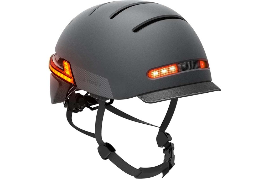 Productshot schwarzer Fahrradhelm mit LED-Lichtern