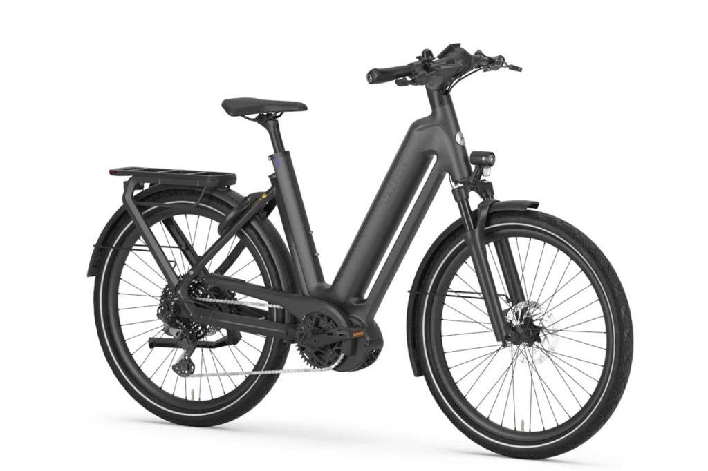 Productshot schwarzes Trekking-E-Bike