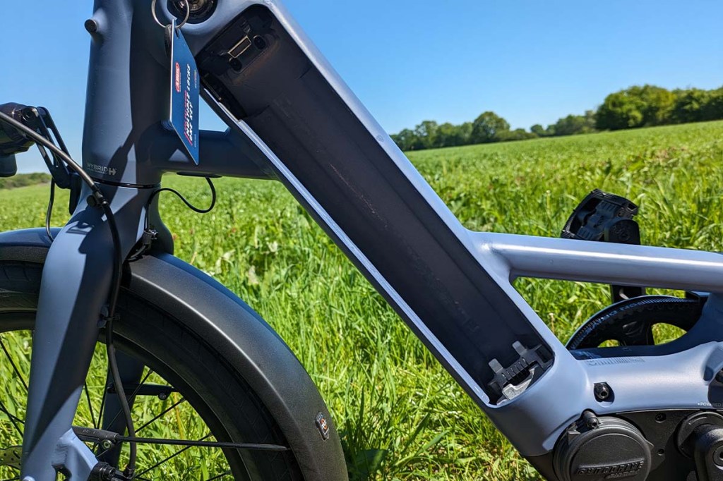 Nahaufnahme Blick ins Akkufach im Rahmen eines E-Bikes