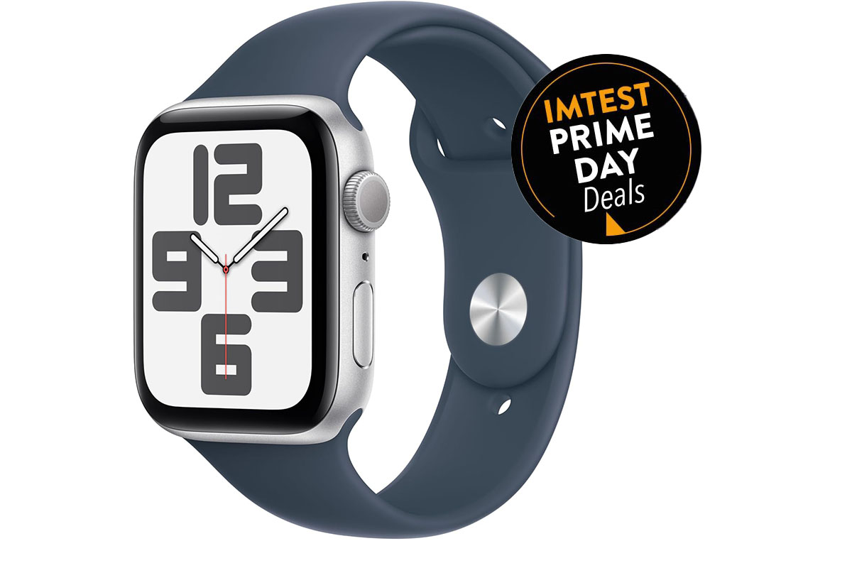 Smartwatch Apple Watch SE vor weißem Hintergrund mit Amazon Prime Day-Logo.