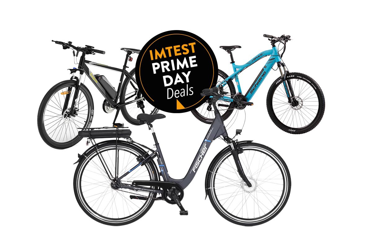 Drei E-Bikes vor weißem Hintergrund mit Amazon Prime Day-Logo.