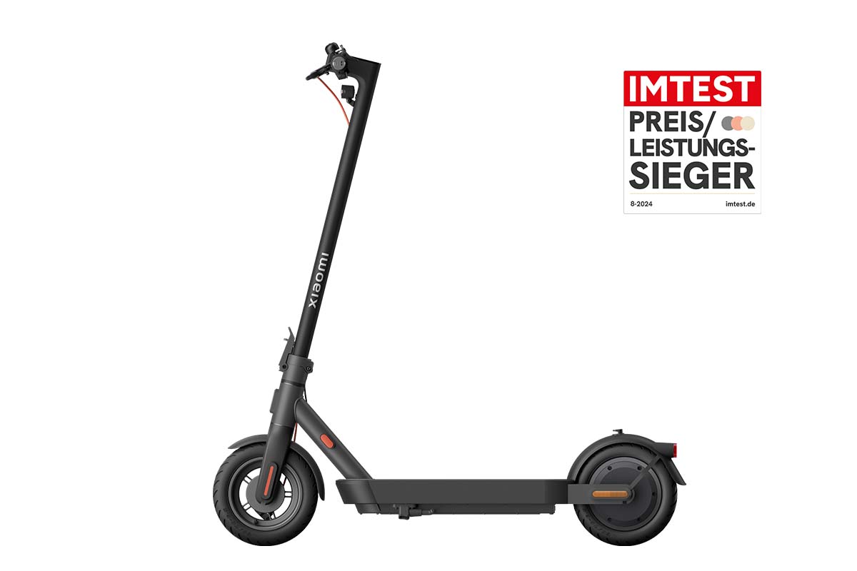 Productshot E-Scooter mit Preis-Leistungssieger-Siegel