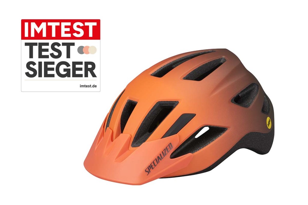 Orangener Fahrradhelm auf weißem Grund mit Testsieger-Siegel