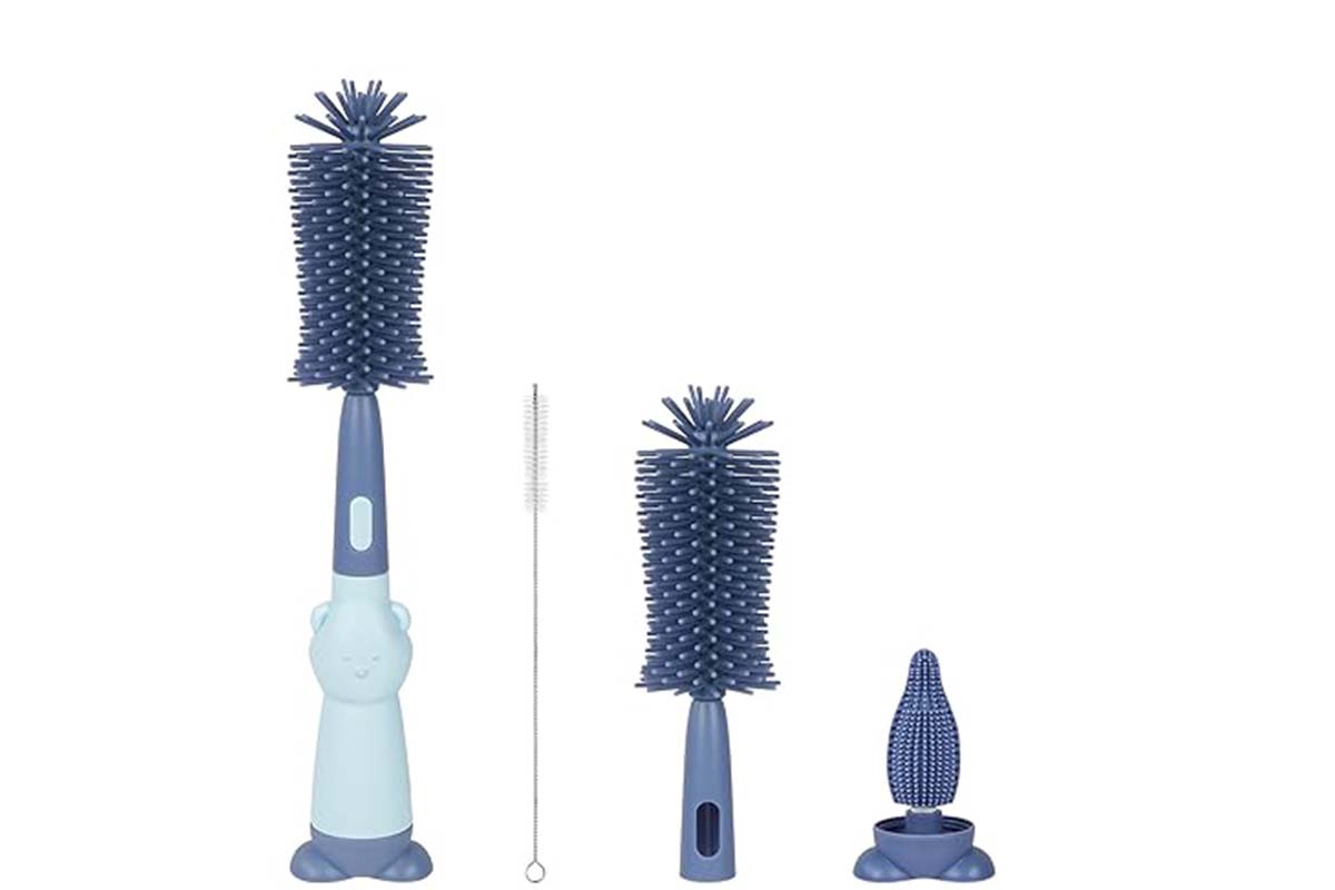 Productshot vier Flaschenbürsten nebeneinander auf weißem Grund